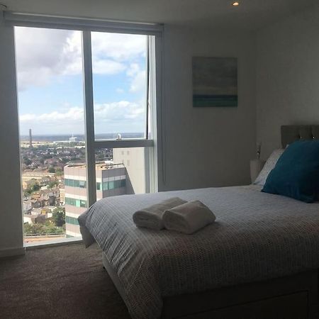 Grand Serviced Apartment***** Croydon Exterior photo