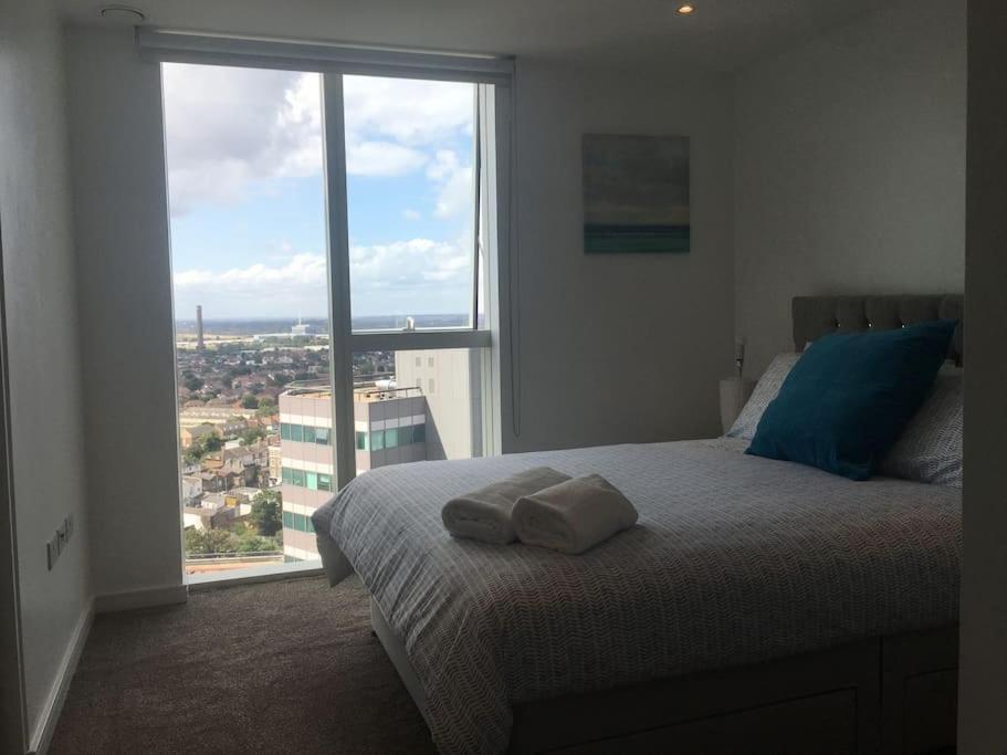 Grand Serviced Apartment***** Croydon Exterior photo
