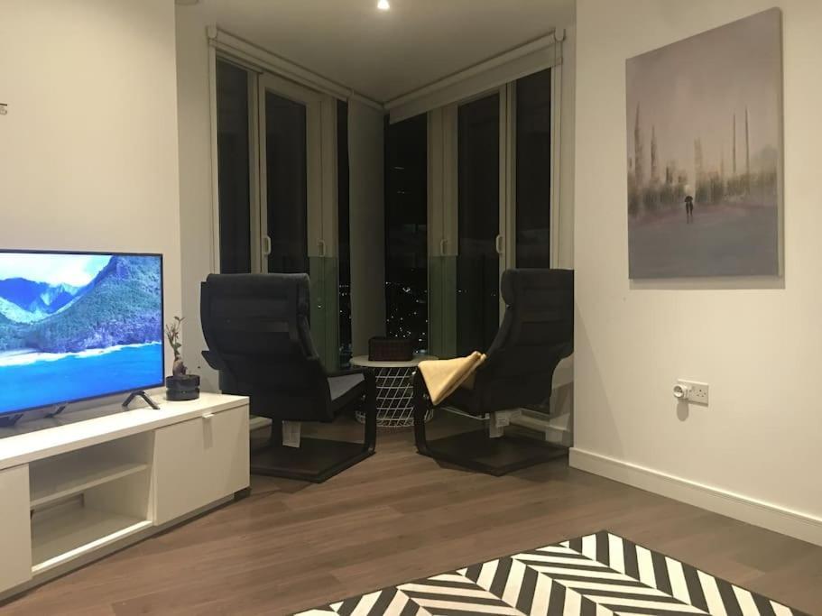 Grand Serviced Apartment***** Croydon Exterior photo